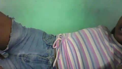 Snapshot of vounialdy chatting on 02-28-25, 06:21 vounialdy online show from 02-28-25, 06:21