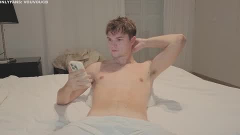 Snapshot of vouvoucouple chatting on 03-07-25, 06:11 Tim online show from 03-07-25, 06:11