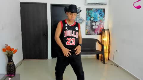 voyeurism_guys online show from 11-14-25, 11:02