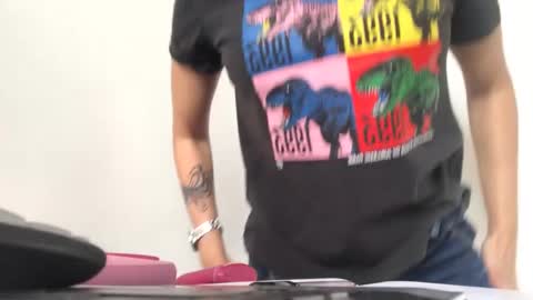 Snapshot of vsantini_ chatting on 03-01-25, 03:38 vsantini_ online show from 03-01-25, 03:38