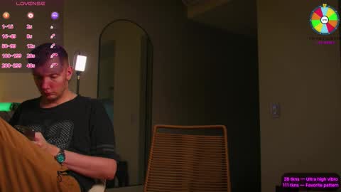 Eva and Franklin online show from 12-19-25, 05:42