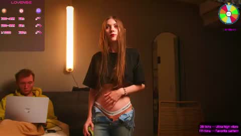 Snapshot of vundersex chatting on 06-30-26, 02:07 Eva and Franklin online show from 06-30-26, 02:07