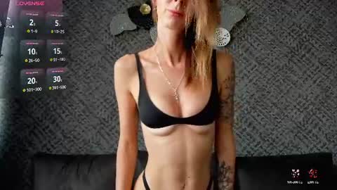 Snapshot of vvalkyriee chatting on 07-26-26, 12:56 vvalkyriee online show from 07-26-26, 12:56