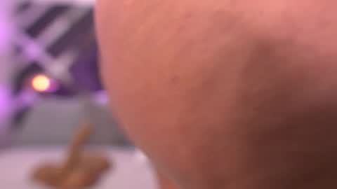 Violeta online show from 10-25-25, 03:36