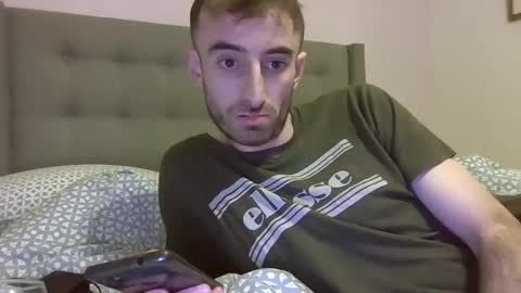 Snapshot of vwelad6969 chatting on 02-10-25, 10:30 hung boy online show from 02-10-25, 10:30