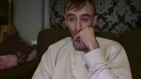 Snapshot of vwelad6969 chatting on 02-13-25, 02:01 hung boy online show from 02-13-25, 02:01