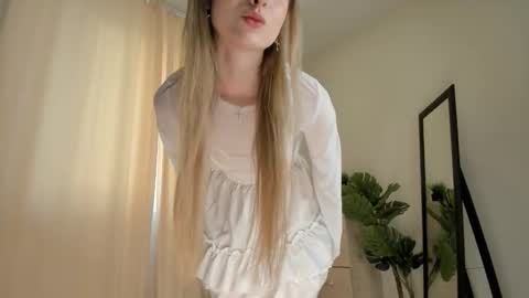 Nana online show from 09-09-25, 04:12