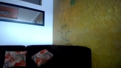 Snapshot of wade_wil chatting on 06-26-26, 10:03 wade and antonella online show from 06-26-26, 10:03