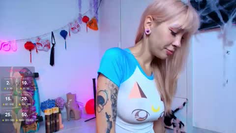 Waifu exe online show from 11-21-25, 05:50