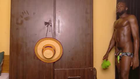 Snapshot of wakanda_mamba chatting on 10-12-25, 02:21 Wakanda Mamba online show from 10-12-25, 02:21