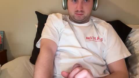 Snapshot of wakandaforever9 chatting on 02-21-26, 03:57 wowaweeman online show from 02-21-26, 03:57