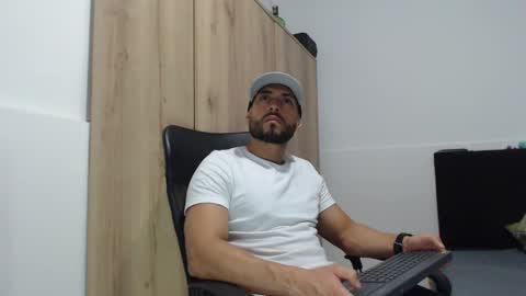 WALTER BROWN  online show from 10-30-25, 02:51