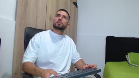 WALTER BROWN  online show from 11-30-25, 05:06