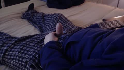 Snapshot of waltsobchak chatting on 01-28-25, 04:50 I love the ol in-n-out online show from 01-28-25, 04:50