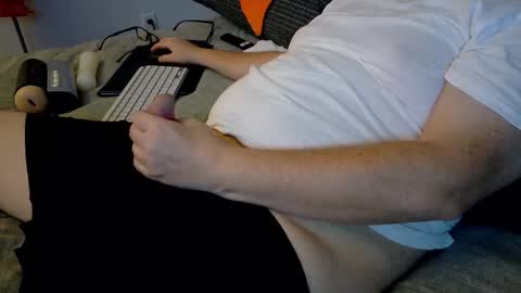 Snapshot of waltsobchak chatting on 09-12-25, 01:06 I love the ol in-n-out online show from 09-12-25, 01:06