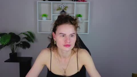 Wanda online show from 05-15-26, 01:51