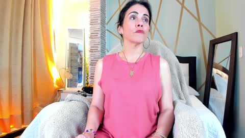 Snapshot of wanda_walton chatting on 01-09-25, 05:11 Wanda online show from 01-09-25, 05:11