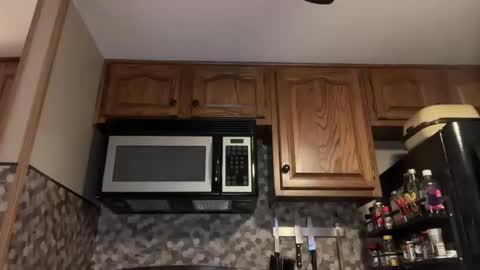 Snapshot of wanderlustjade chatting on 12-05-24, 02:20 Jade  Adonis online show from 12-05-24, 02:20