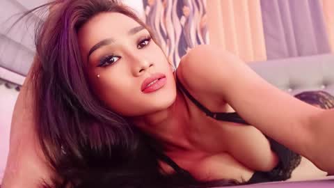 Snapshot of wantedsugar_ chatting on 02-26-25, 08:26 Galems online show from 02-26-25, 08:26