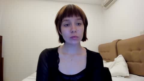 Snapshot of warm_june chatting on 01-16-25, 09:19 June online show from 01-16-25, 09:19