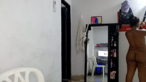 Snapshot of washbag14 chatting on 07-26-26, 12:30 washbag14 online show from 07-26-26, 12:30