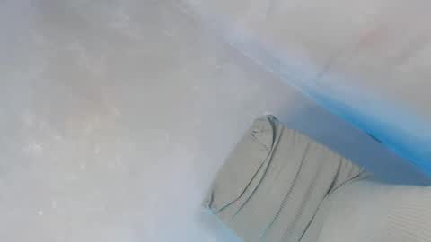 Isla Fox online show from 09-29-25, 07:02