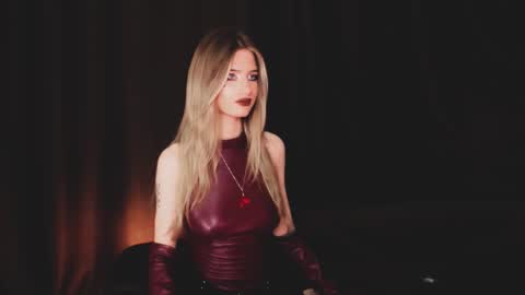 waterfallwoods online show from 11-11-25, 08:25