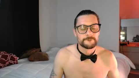 Snapshot of watersports25 chatting on 01-15-26, 03:33 Sunny online show from 01-15-26, 03:33