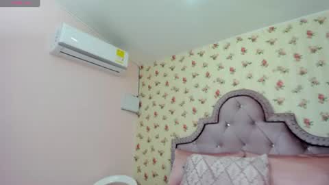 Milf Latina online show from 06-25-26, 01:59