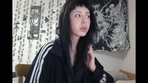 Mina online show from 04-14-26, 09:43