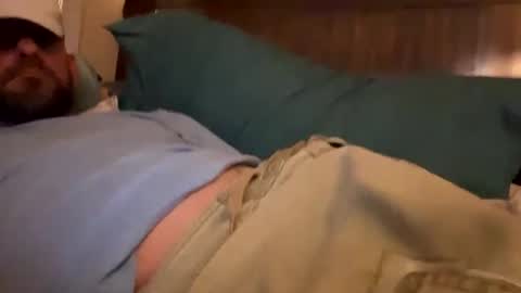 Snapshot of waynedangle chatting on 09-13-25, 11:54 Mike Hunt online show from 09-13-25, 11:54