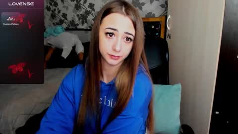 Snapshot of weakness4u chatting on 02-20-26, 03:58 Maya online show from 02-20-26, 03:58