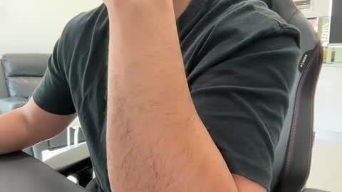 Snapshot of weaponx1 chatting on 12-10-24, 02:16 Weapon X online show from 12-10-24, 02:16