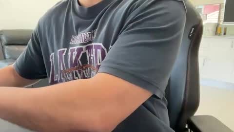 Snapshot of weaponx1 chatting on 12-20-24, 02:19 Weapon X online show from 12-20-24, 02:19