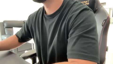 Snapshot of weaponx1 chatting on 02-21-25, 01:22 Weapon X online show from 02-21-25, 01:22