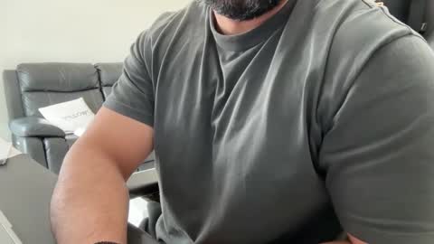 Snapshot of weaponx1 chatting on 09-11-25, 02:22 Weapon X online show from 09-11-25, 02:22