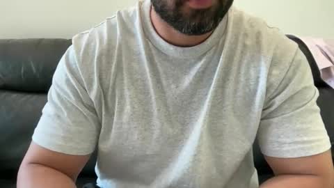 Snapshot of weaponx1 chatting on 11-11-25, 01:49 Weapon X online show from 11-11-25, 01:49