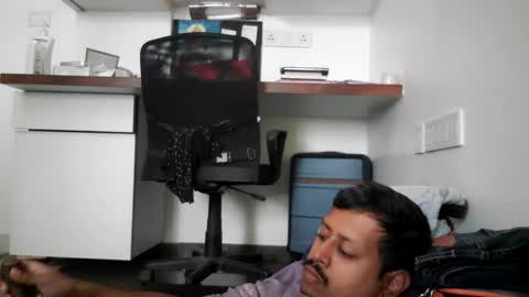 sexyguy online show from 02-18-26, 05:58