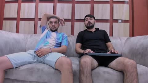 Jhonny Dick  his neighbors. online show from 12-06-24, 01:33