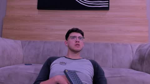 Jhonny Dick  his neighbors. online show from 03-02-26, 08:15