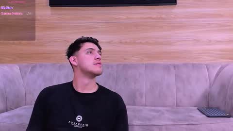 Jhonny Dick  his neighbors. online show from 03-07-26, 12:29