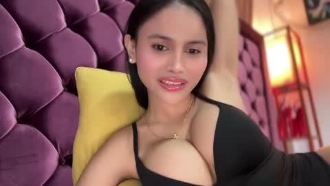 Snapshot of webcammaggie chatting on 04-22-26, 03:57 Maggie online show from 04-22-26, 03:57