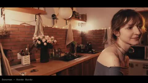 Coraline online show from 04-22-26, 05:47