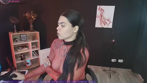 Snapshot of wednesdayfriday chatting on 12-17-24, 10:22 Wednesday Please help me to reach 111 thumbs up online show from 12-17-24, 10:22