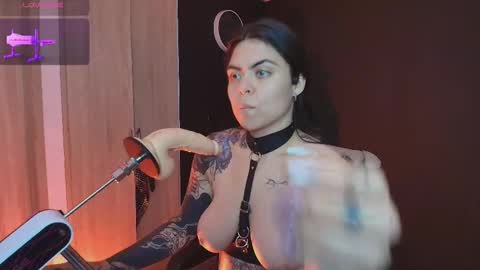 Snapshot of wednesdayfriday chatting on 11-08-25, 07:01 Wednesday Please help me to reach 111 thumbs up online show from 11-08-25, 07:01