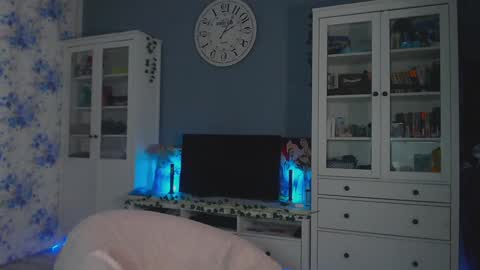 Snapshot of weed_princesss chatting on 01-23-25, 12:09 moon online show from 01-23-25, 12:09