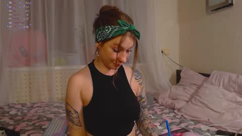  moon  online show from 12-20-25, 04:58