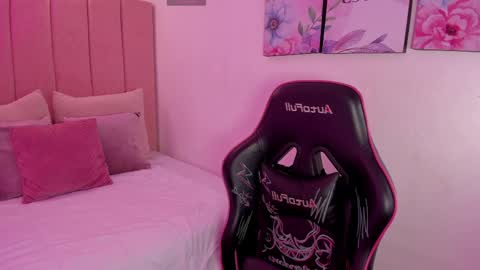Snapshot of ween_sheng_ chatting on 04-08-26, 05:02 Wennsheng online show from 04-08-26, 05:02