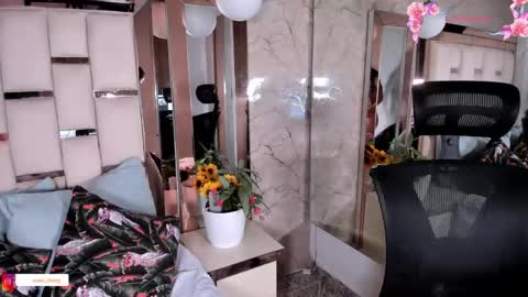 Snapshot of ween_sheng_ chatting on 06-03-26, 05:51 Wennsheng online show from 06-03-26, 05:51
