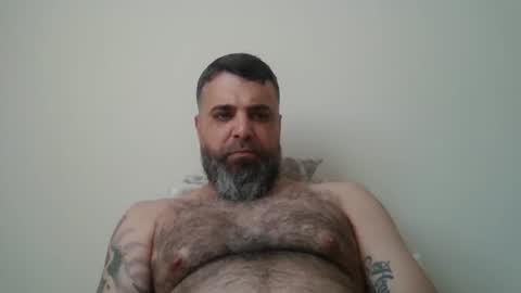 Snapshot of weezy210 chatting on 06-07-26, 02:10 Weezy online show from 06-07-26, 02:10